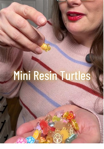 Adorable Mini Resin Turtle Figurines for Home Decor