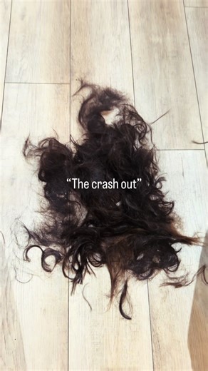 What have a done!? #newhairwhodis #haircut #hairreveal