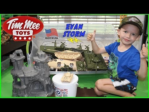 Father and Son Pretend Play Plastic Army Men Bedroom Battle with Goo Jitzu Masters