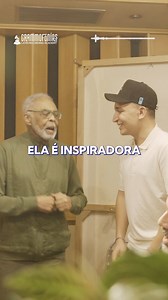 O remédio de Gilberto Gil e João Gomes Cantor é cantar 🎶 Apesar de haver mais de 60 anos de diferença entre João Gomes e Gilberto Gil, os dois compartilham a admiração pelas gerações de música brasileira que inspiraram suas carreiras como artistas. 🔈 Ouça mais conversas inesquecíveis entre um artista icônico e um artista da nova geração para celebrar os 25 anos do #LatinGRAMMY. Grammofonías – o podcast que captura em áudio momentos únicos da Academia Latina da Gravação já está disponível em to