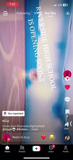 COME JOIN RIVERSIDE HS FOR A ONCE IN A LIFETIME EXERIENCE!!@eLLy #Roblox #fyp #bloxburg #bloxburgbuild #foryoupage #highschool