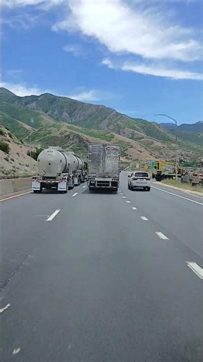 Driving out of Salt Lake City Utah. Beautiful Mountain Drive. Hyperlapse. PART 1