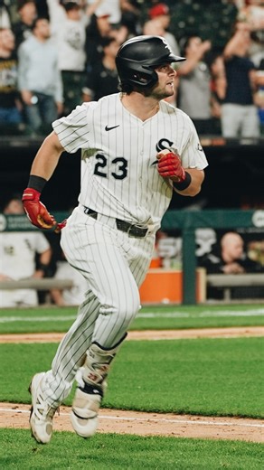 BENNY PUT IT ON THE BOARD! | Chicago White Sox