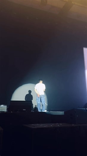 𝐃𝐨 𝐌𝐲 𝐃𝐚𝐧𝐜𝐞 (demo) in 🇻🇳 ❤️‍🔥❤️‍🔥 #비아이 #김한빈 #THELASTPARADETOURINHCM | Cuốn nhật ký mang tên Kim HanBin