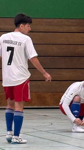 Mirzayi_12🙋🏼‍♂️⚽️😍 🔵🔴⚪️⚫️ #futsal #futsal⚽ #hsv #highlights #bundesliga #skills #top | Bilal Mirzayi