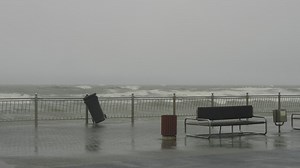 Strong storm front about to hit land - Free Stock Video