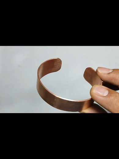 Cómo hacer una pulsera con cobre reciclado paso a paso