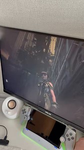 SteamMachineリポートを2点DPでPCモニター、HDMIで大型テレビといった具合に2本のケーブルを使い分け(例えば美しいAAA作品は大画面で等)と思ったんだが、両方差した場合はHDMIが優先される仕様。(ゲームモード)都度抜き差しも面倒なので、HDMI切替スイッチでオンオフ。一番確実で楽♪