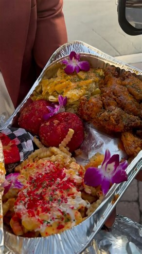 CHEF JUNIOR🧑🏾‍🍳 on Instagram: "First timers in Miami loving the exotic eats🔥🔥💜HOW TO ORDER Text phone number 7542306356 or DM us Provide your.. Name Order Form of payment"