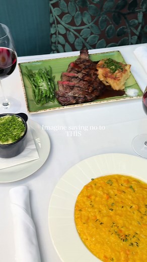 The best dinner vibes • • • #larestaurants #thelittledoorla #lafoodie