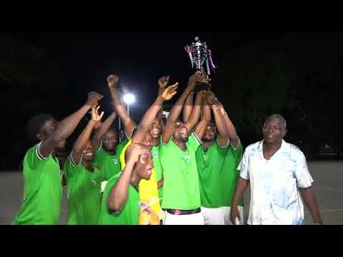 NUIT DU MARACANA PYRAMIDE MC TAILLE PATRON POUR LA GRANDE PREMIÈRE 1
