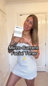 The @nuform.skinlab Micro-Current Facial Toner is incredible! ✨ (please excuse the no-makeup questionable fake tan combo) If you haven't heard of EMS before, allow me a moment to explain what all of the hype is about. EMS (Electrical Muscle Stimulation) microcurrent technology mimics your body’s natural electrical currents. These low-level currents gently stimulate the facial muscles, promoting cellular activity and boosting collagen and elastin production. You can think of it as a workout for y