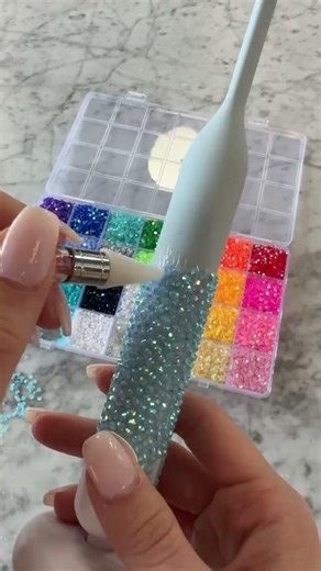 why NOT bedazzle your #toothbrush?! 💎🪥