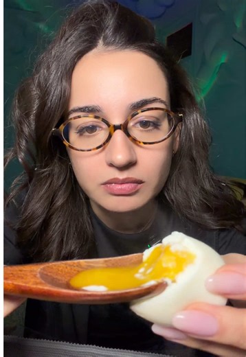 ovetto perfetto 🥚✨ nuova rubrica il mukbang a caso che ti aspetti di rado lol #mukbang #uova#egg #asmr #mangiamoinsieme