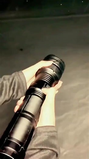 ✨【¡OFERTA ÚLTIMA DE ENERO!】¿Tu linterna es un juguete? Esta “LÁSER PORTÁTIL” ilumina 5 campos de fútbol y cabe en tu bolsillo. Olvida esas linternas tenues que no sirven para nada. Cuando se va la luz, necesitas un rayo de seguridad REAL. 🔥 EL “SUPER BEAM” QUE LO CAMBIA TODO: ⚡ ALCANCE DE 500m: El LED de Láser Blanco más potente del mercado. Ilumina senderos, busca mascotas, revisa tu propiedad desde una distancia SEGURA. 🔍 ZOOM TELESCÓPICO: Gira el cabezal para pasar de iluminar todo tu campa