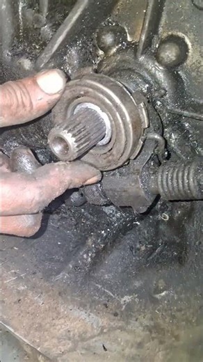#clutch bearing #repair #ytreels #top #youtubeshorts #trending #tips #shorts