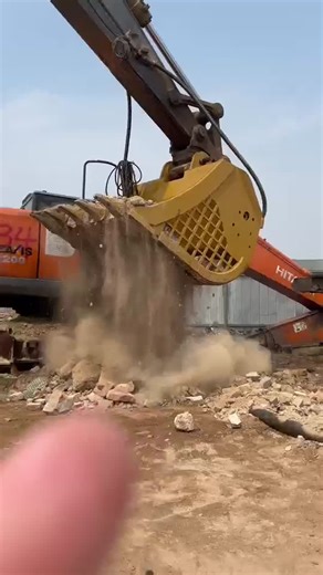 High-Frequency Vibrating Screen Bucket – Perfect for 20-Ton Excavators Designed for efficiency and durability, our High-Frequency Vibrating Screen Bucket makes material separation faster and more… | Yantai Hope Precision Machinery Co., Ltd