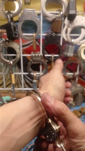 Day 27 - Smith + Wesson 104 Warded Key - Double Lock Bypass + Shim #jjjc