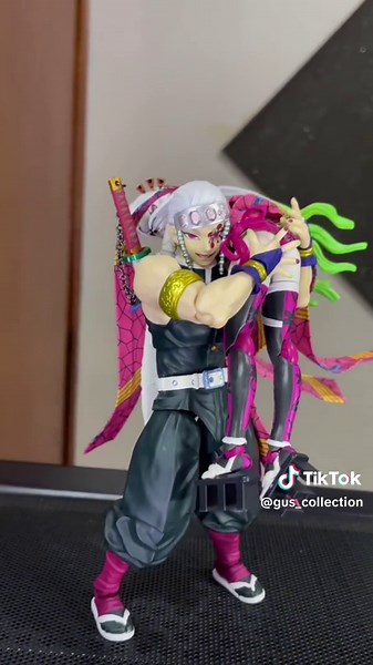 Tengen Uzui vs Daki: Ação e Figuras de Demon Slayer