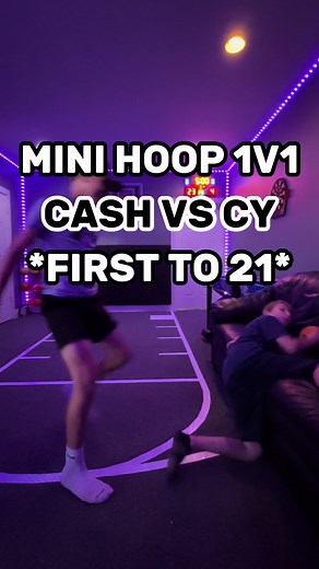Mini Basketball Hoop 1v1 Challenge: Cash vs Cy
