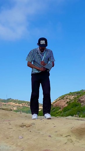 Dance Mishap: Girl Rips Pants During Performance