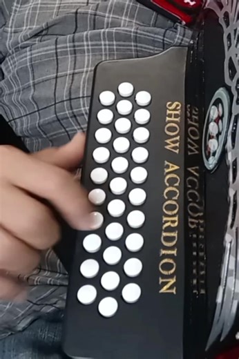 5K views · 47 reactions | Escala de sol mayor en sencillas acordeon de sol #tutorial #acordeon #acordeontutorial | Show-acordion | Facebook