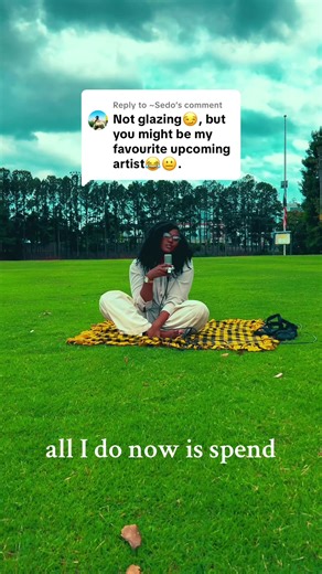 This song is called money by hobby. | money song