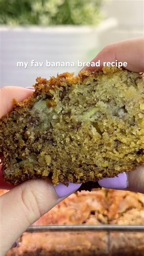 EASY BANANA BREAD RECIPE | HOMEMADE BANANA BREAD