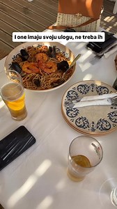 18K views · 123 reactions | Ovih dana se mnogo priča o pčelama i...