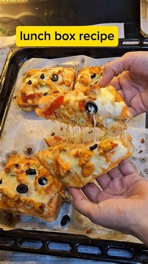 Crispy Pizza Bread Sandwich in Just 5 Minutes! 🤤🍕 | Easy Lunch Box Recipe #shorts