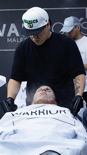 Ellos saben dónde ir cuando quieren desconectarse ✨ En warriors es más que un corte de cabello 💇‍♂️ Contamos con todos los productos para llevar tu estilo a otro nivel 🚀 @lv3peru Además lo mejor de @sabecperfumeria Atención personalizada desde tu ingreso, verdaderos artistas al cuidado de tu estilo y el mejor ambiente para un servicio de primera. No confíes tu cabello a cualquiera, ven con los expertos 🙌 Reserva una cita al 📲 991569798 #barber #experiencia #relax #lv3pro #barbershop | Warrio