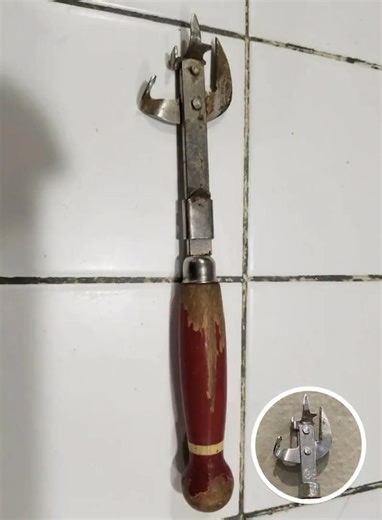 Les internautes restent perplexes face à cet “outil” dont ils ignorent totalement l’usage. | C'est formidable