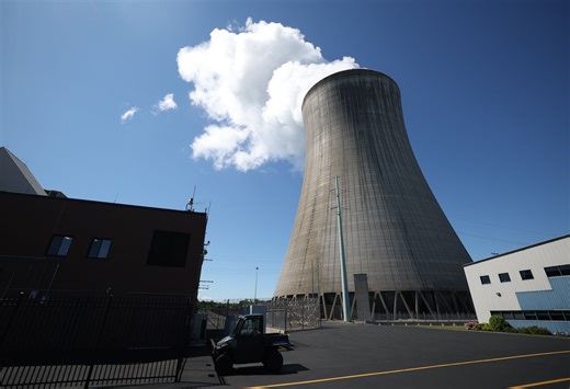 Hochul ratchets up NY’s nuclear plans, aims to lead U.S. in building new reactors