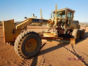 71K views · 147 shares | 1995 CAT 140H 2ZK00159 Grader US$ 60,000 Arizona, USA Cab, AC, Heater, 14ft Blade, Pushblock, Ripper, Side Shift, Tip Control, Circle Clutch, 17.5-25 Tires. US$ 60,000 Arizona, USA. https://bit.ly/2zzGaDp | MY Equipment | Facebook