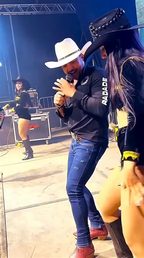 206K views · 3K reactions | LEÃOZINHO DO FORRÓ O FENÔMENO DO BRASIL  . #MÚSICA ( FORRÓ DO MEU GOIÁS ) . #MÚSICA JÁ DISPONÍVEL EM TODAS AS PLATAFORMAS DIGITAIS  | Francisco Ferreira | Facebook