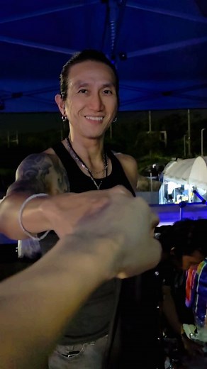 81K views · 23K reactions | หน้าเวที = สายร็อค ⚡️ หลังเวที = สายละมุน...