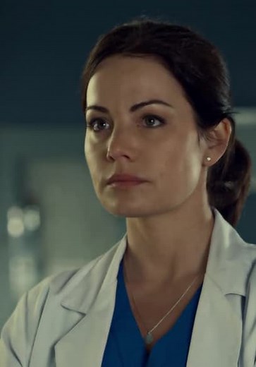 Saving Hope S02:E01 - I Watch Death