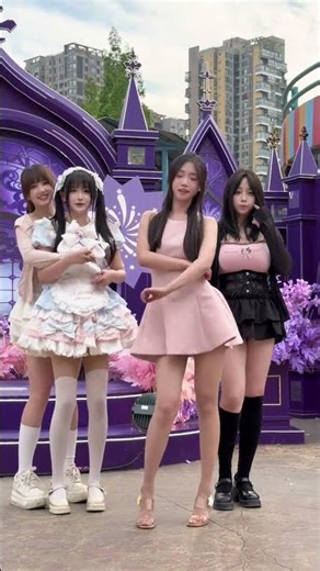 小裙子版的刀马～#美女 #17shine #舞蹈 #成都欢乐谷