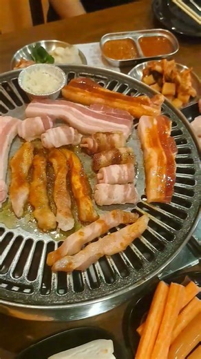 วันนี้กินอะไรดี 😋 #ปิ้งย่างเกาหลี #eating #วันนี้กินอะไรดี