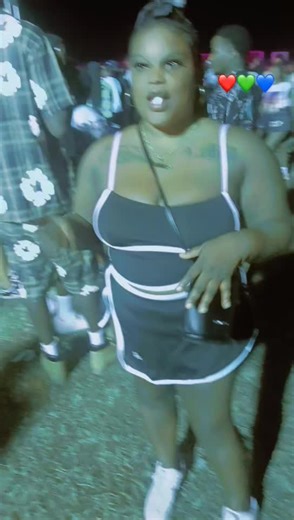 sam sam British (@samonie.stone)’s videos with original sound - VALIANT