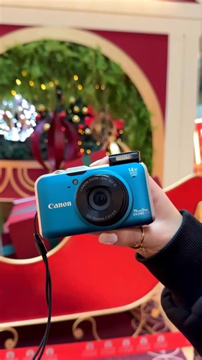 DIGICAM EG on Instagram: "Canon PowerShot SX230 HS 🎄📸 • 12.1MP Sensor • 14X optical zoom • Full HD 1080p video • Pop-up flash • Optical image stabilization • Built-in GPS #digitalcamera #digicam #canon #christmas"