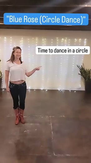 Dancing with your friends with this line dance that moves in a circle. #linedancer #linedancelife #linedancing #linedancer #linedancersofinstagram #dancing | Dance With Raquel- Couples/Line Dance/Choreography/Weddings