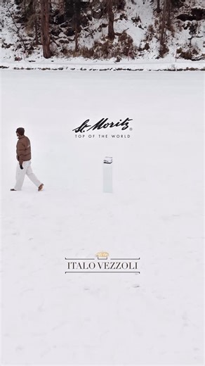 Italo Vezzoli on Instagram: "sul lago ghiacciato di st. moritz, una collaborazione prende forma. dallo stesso impasto del nostro originale, con burro artigianale d’engadina. nasce il panettone st. moritz. eleganza. glamour. tradizione. ora disponibile sul nostro sito. _________________________ on the frozen lake of st. moritz, a collaboration takes shape. born from our original impasto, with artisan butter from the engadin. introducing the panettone st. moritz. elegance. glamour. tradition. now 