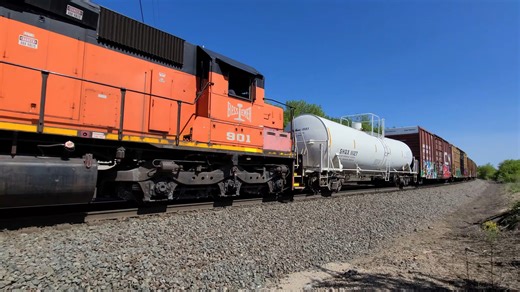 Check out this Canadian National mixed freight with helper power just south of Fond du lac, WI! 2023 #trainvideo #railroad #fblifestyle | StormySky Rail Productions
