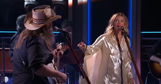 Chris & Morgane Stapleton Lay Down Beautiful Performance Of “What Am I Gonna Do” At CMA Awards | Whiskey Riff