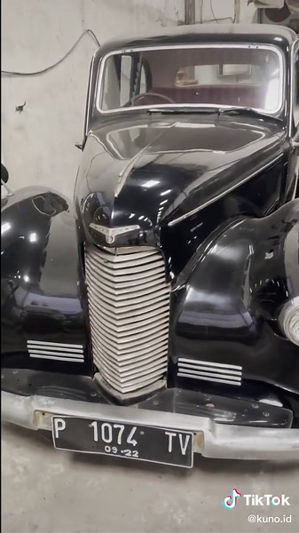 Hillman Minx 1948 #kuno #kunoid #fyp #fypシ #foryou #foryoupage #foryourpage #trending #ppmkisemarang #hillmanminx #classiccar