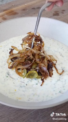 Caramelized Shallot Dip 🌱🥹🤲🏽 #QuickRecipes #SpringRecipe #Shallots #Dip #Appetizer #CookingTikTok