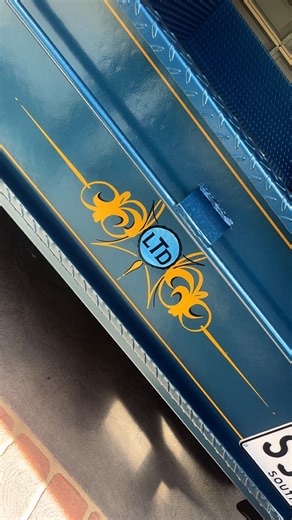 179K views · 2.1K reactions | Pinstripe, Scroll & custom fit out for the new gear last week.酪 #LTDsigns  . . . #handpainted #signpainter #oneshotpaint #customart #pinstripes #scrolls #truckscrolls #customfitted #newgear #alwayshandpainted | LTD Signs & Rust | Facebook