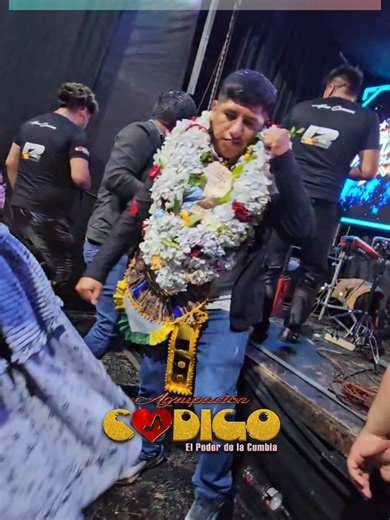 Grupo Código Bolivia: Techado de casa en Choro Grande