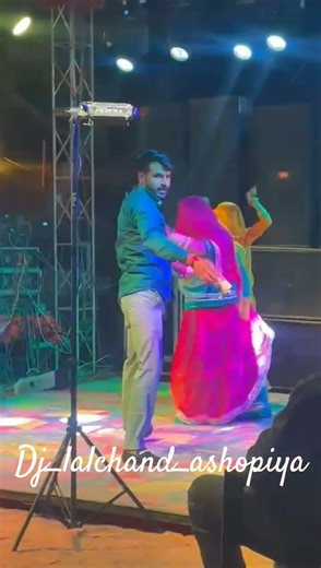 bira mara ramdev r song par kavar Dan's kiya in sister